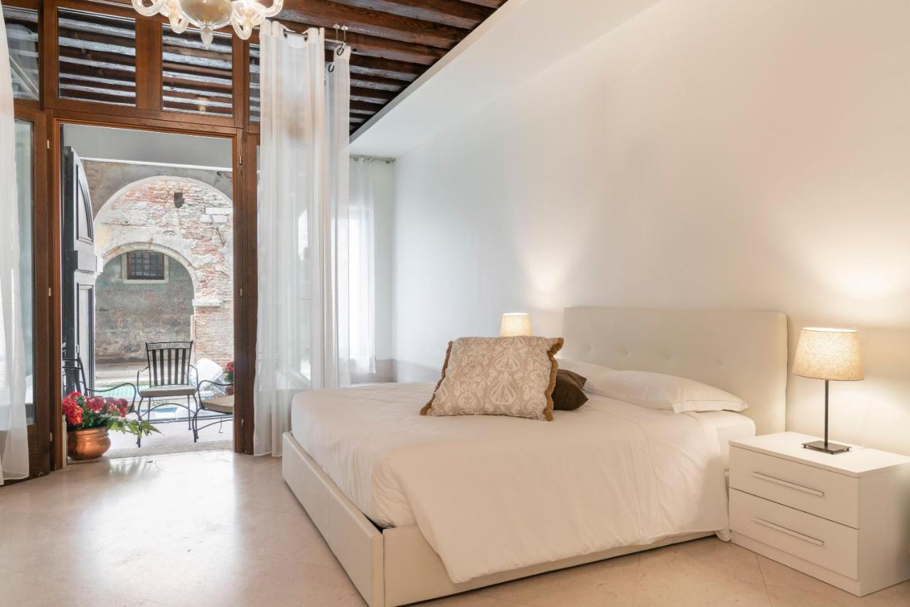 Riva Palace Apartments By Wonderful Italy Βενετία Εξωτερικό φωτογραφία